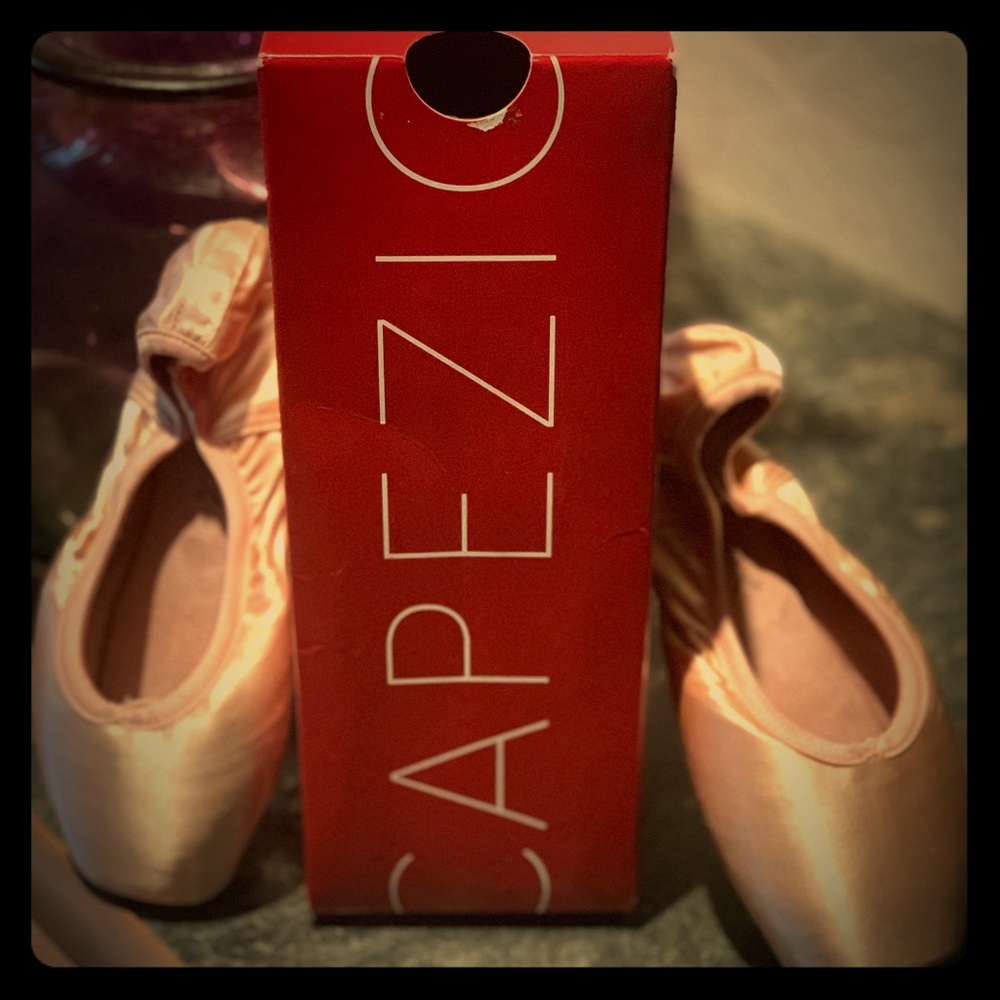 Capezio Airess Pointe Shoes